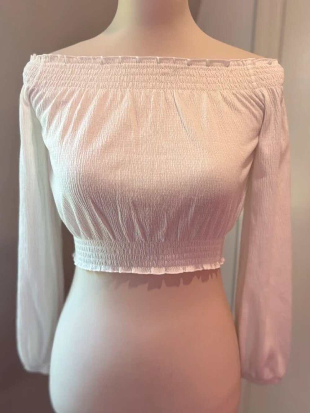 H&M White Off Shoulder Smocked Crop Top XS
